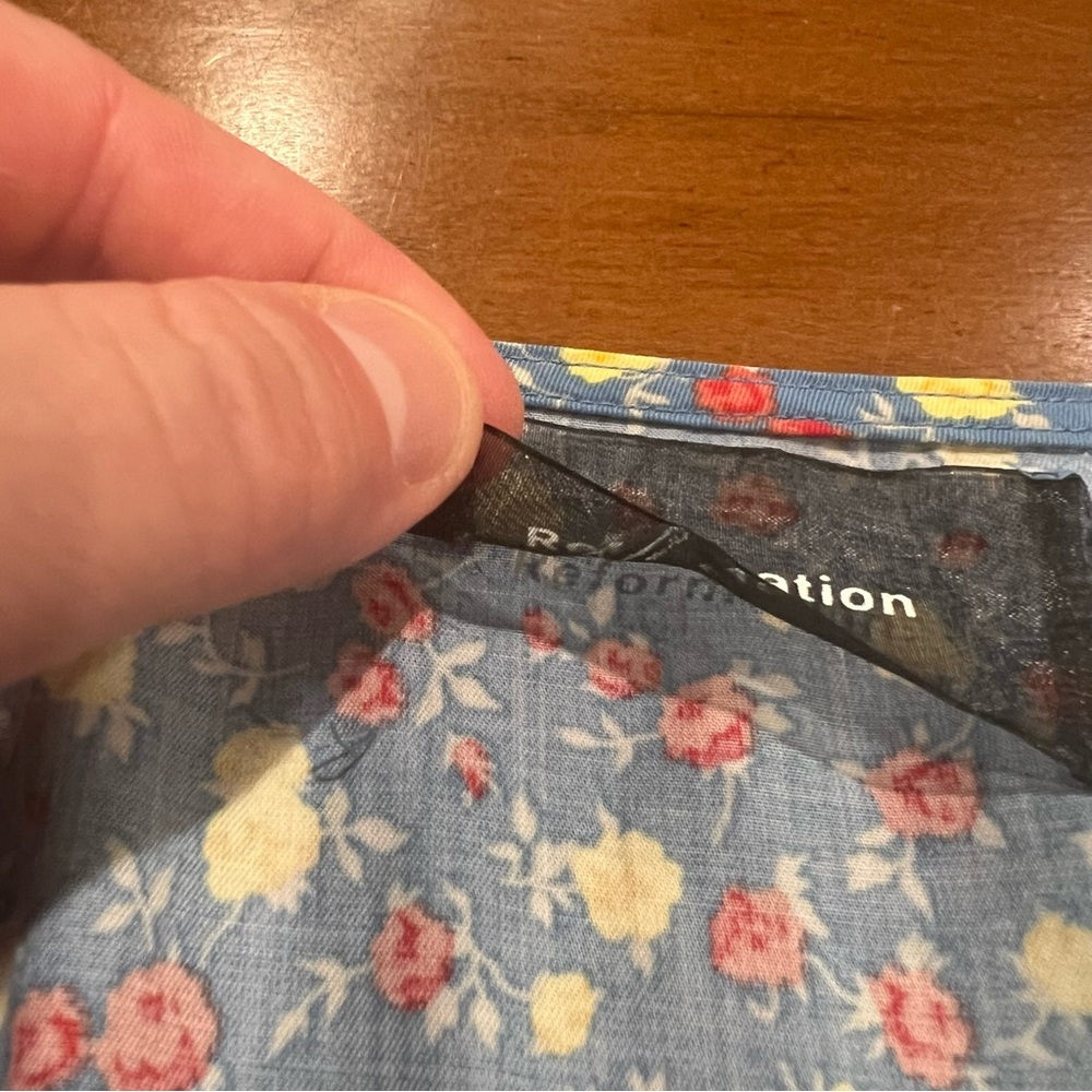 Reformation Arabella PJ Top Button Front Blouse Blue Floral Print Small Deep Vee - Picture 16 of 16